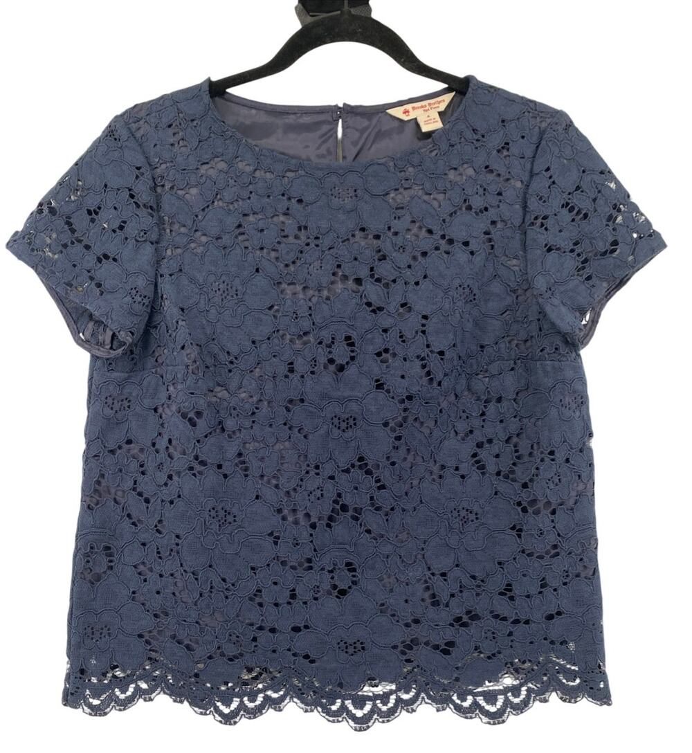 Brooks Brothers Blue Floral Lace Short Sleeve Lined Red Fleece Women’s Size 4